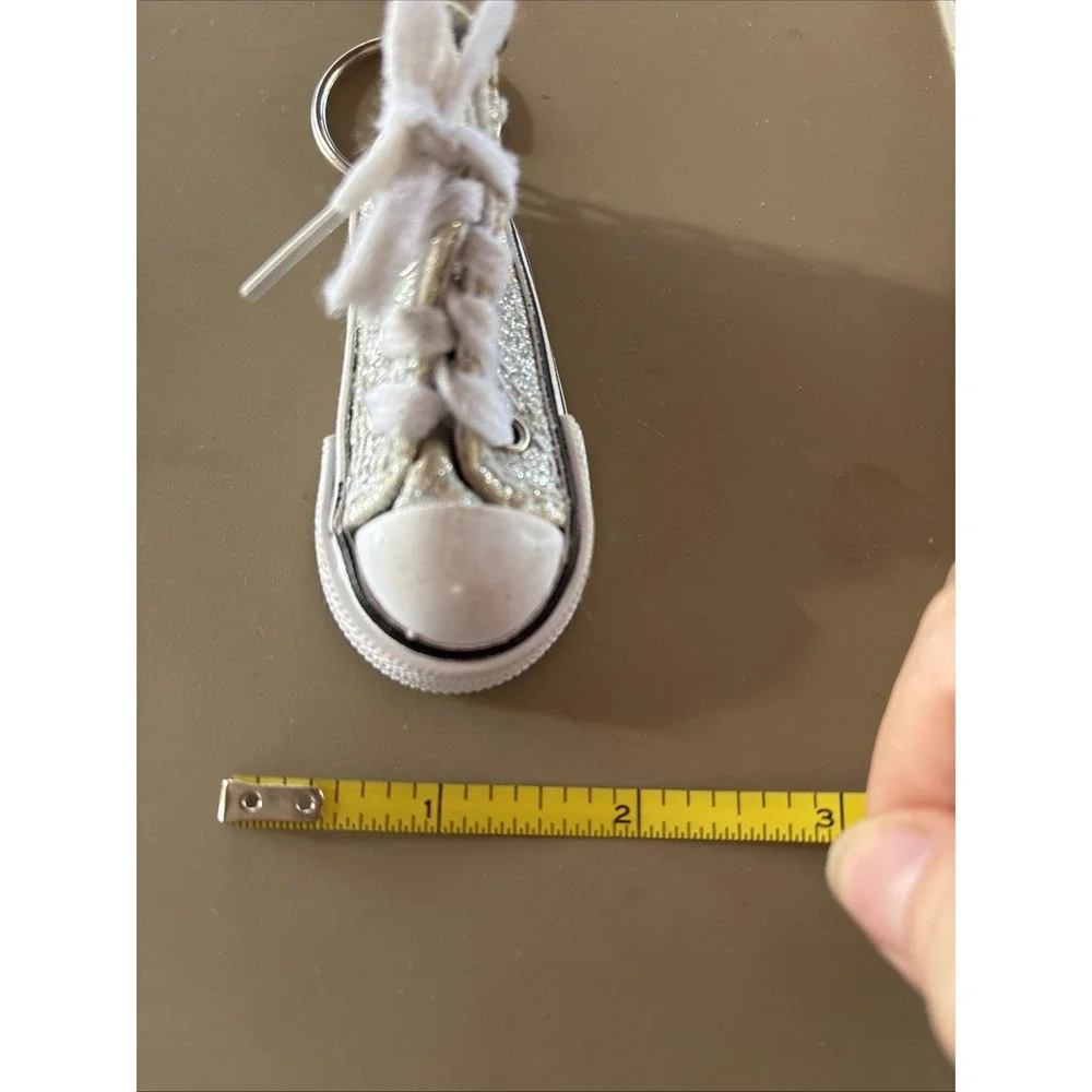 Vintage 3D High Top Sneaker Shoe‎ Keychain Purse Zipper Pull